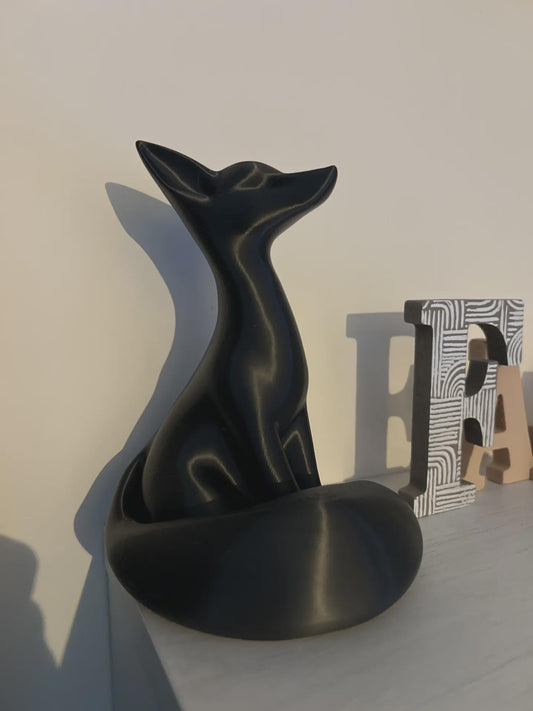 Modern Minimalist Fox Sculpture - Sleek 3D Printed Art Decor