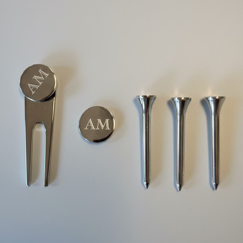 Personalised Golf Gift Set - Custom Engraved Golf Ball Markers & Divot Tool - Initials Golf Set - Men's Golf Accessories