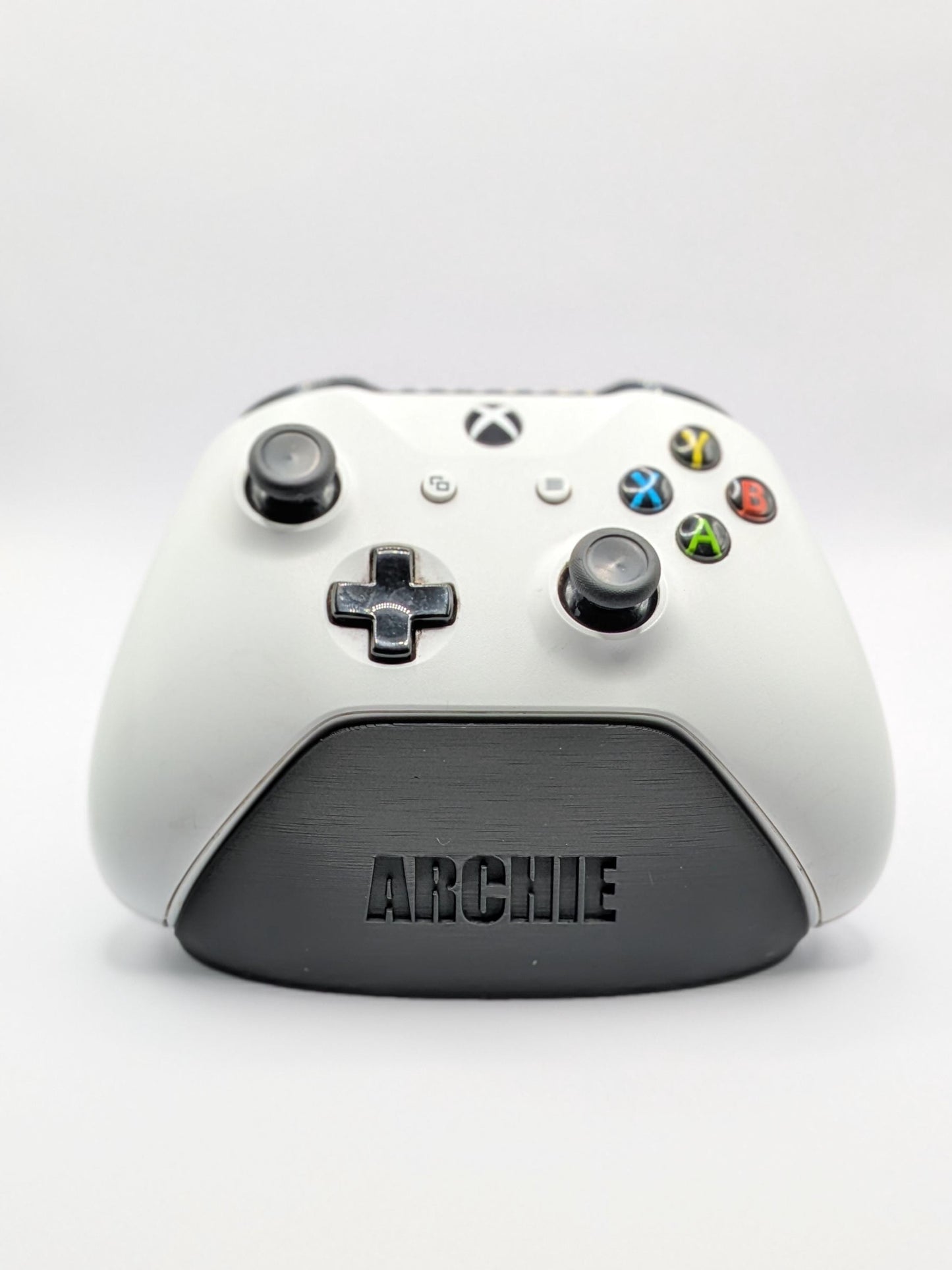Personalised Xbox Controller Stand - Minimalist Sleek and Functional Display (Black/White)